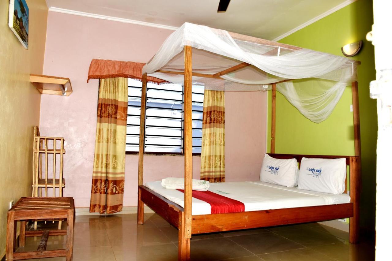 Msafiri Backpackers Diani Hostel Diani Beach Exterior photo